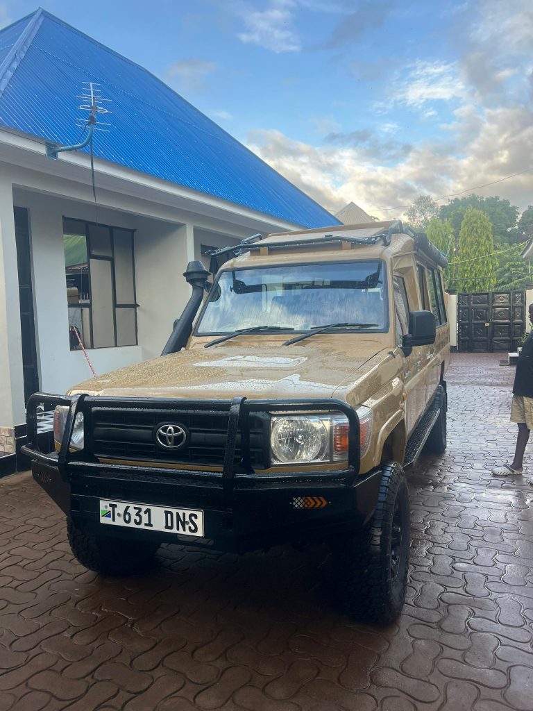 Jeep (1) Jeep - Operation Kilimanjaro